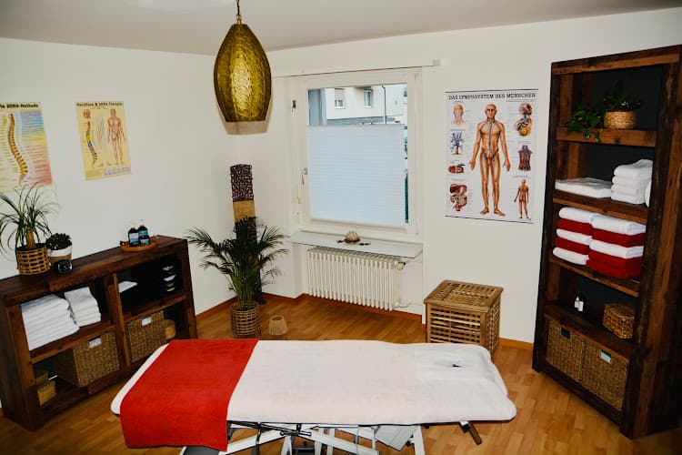 Massagepraxis Petra Zazzi — Massage in Wallisellen
