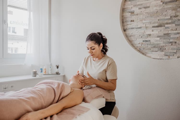 Landolina Medizinische Massagepraxis — Sonstige in Winterthur