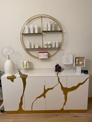 Kosmetik Ewa - Beauty- und Kosmetikstudio — Kosmetikstudio in Uster