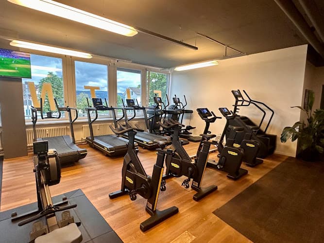 Therasport Rüschlikon | Physiotherapie & Fitness — Massage in Rüschlikon