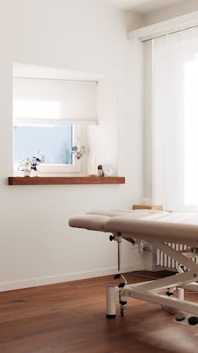 KinesioSana - Praxis für Kinesiologie Frau Malin Godenzi — Massage in Rüschlikon