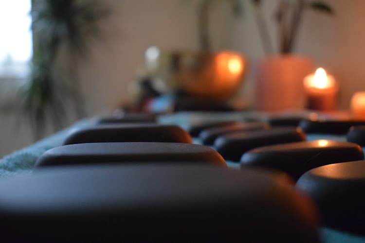 Anna Klingler Stillness Heals Massage — Massage in Zürich