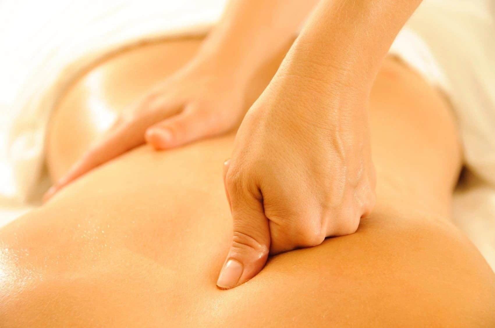 Deeptouch ,Massage and facial ,Maryam — Kosmetikstudio in Zürich (Bild 2)