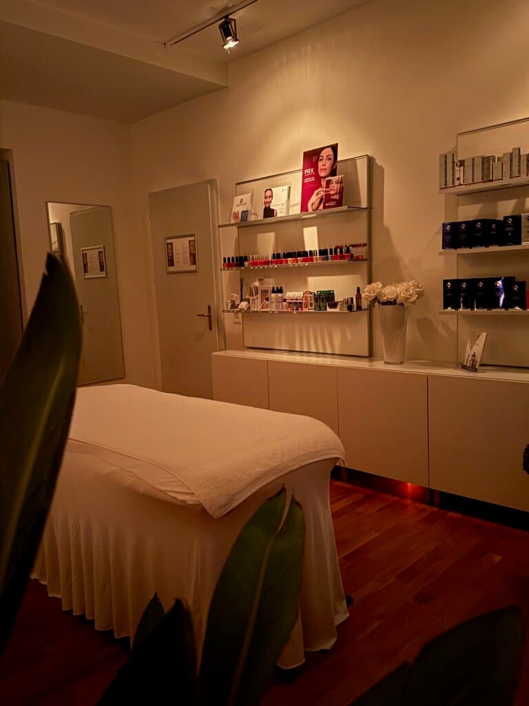 Meike Wagner | Kosmetik • Massage • Wellness — Kosmetikstudio in Zürich (Bild 3)