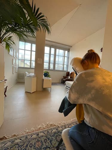 Praxis Schlotterbeck - Kinesiologie, Massage& Hypnose in Zürich — Naturheilpraktiker in Zürich