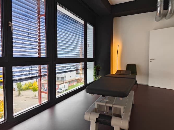 Hands On Therapie - Physiotherapie mit Qualität und Empathie — Massage in Dübendorf