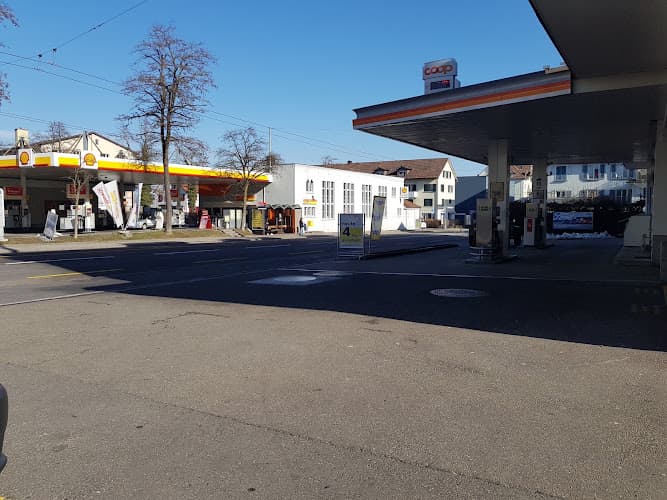 Coop Pronto Shop mit Tankstelle St. Gallen St. Fiden