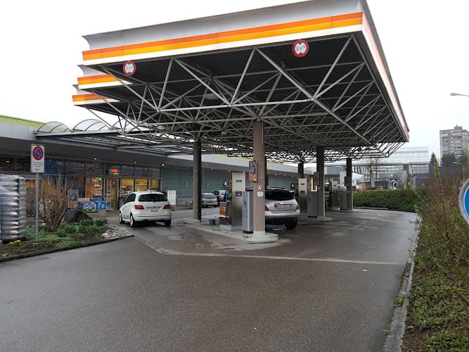 Coop Pronto Shop mit Tankstelle St. Gallen Gallusmarkt