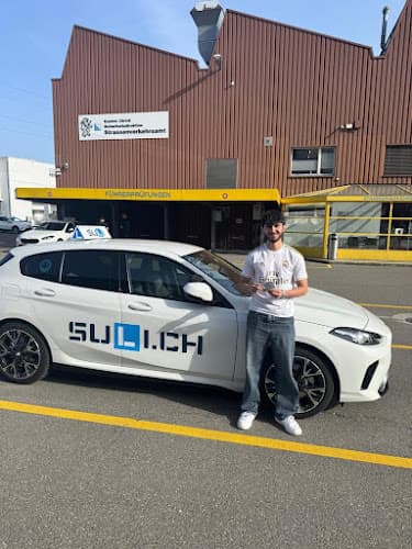 Fahrschule St. Gallen SULI | Auto Fahrstunden