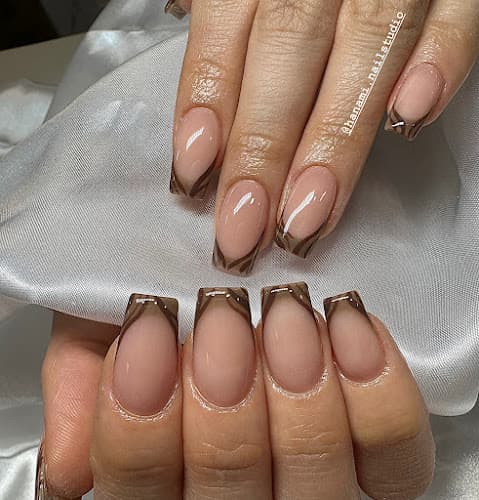 Hanami Nail Studio - St. Gallen