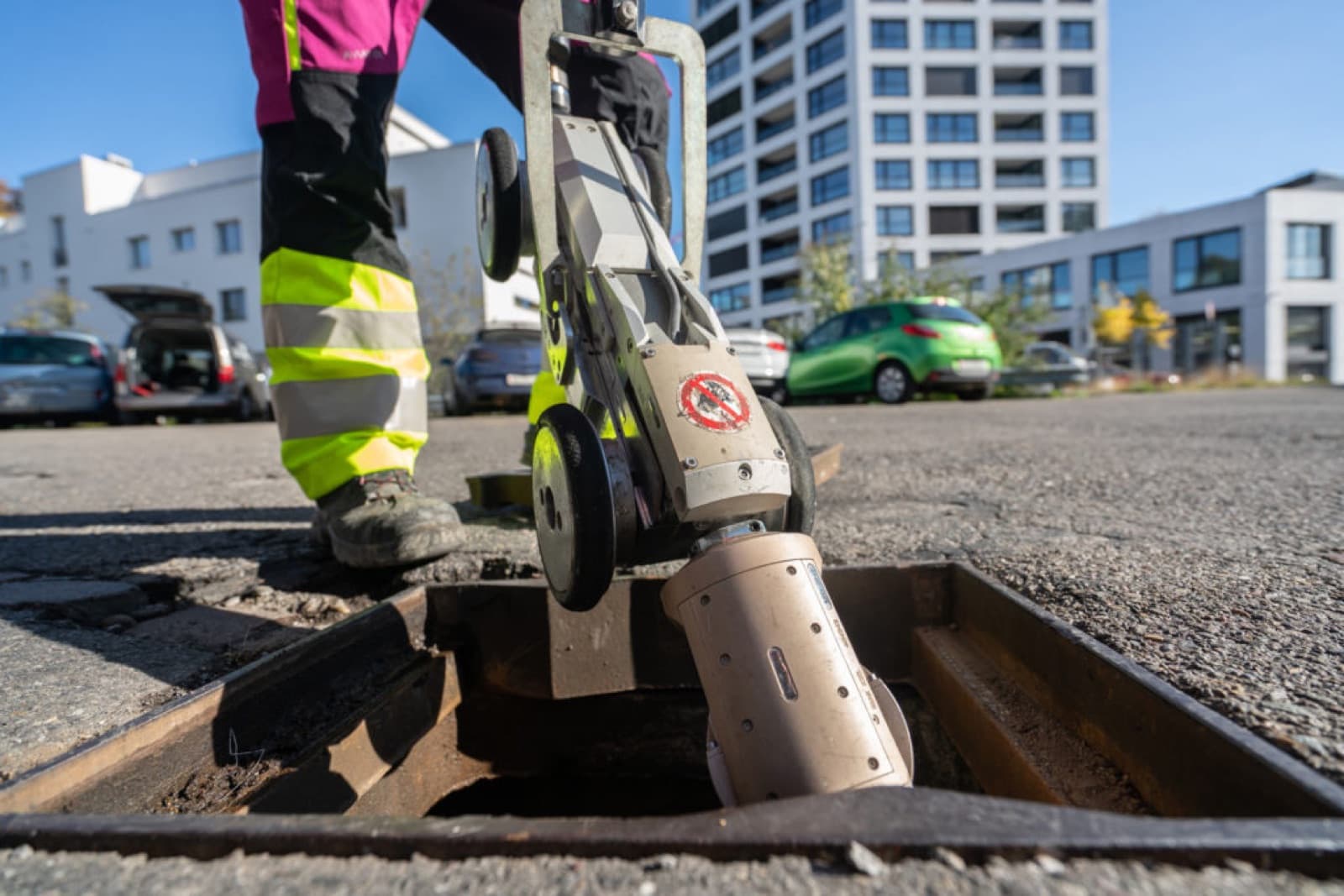 Franz Pfister AG – Kanal total — Sanitär in Zürich