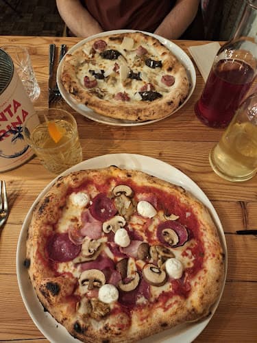SANTA FARINA | PIZZA NAPOLETANA | PIZZERIA | CATERING