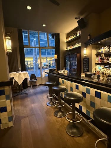 Prado Bar