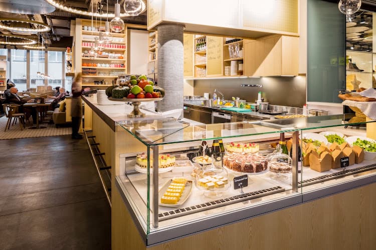 Weber's Café