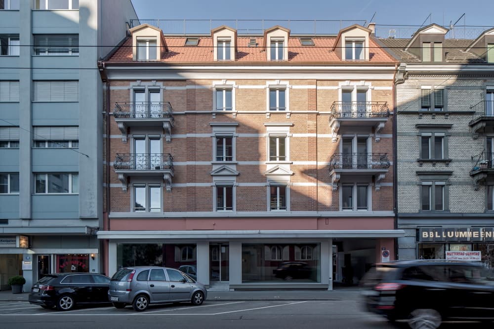 RIBA Verwaltungen GmbH — Immobilienmakler in Zürich