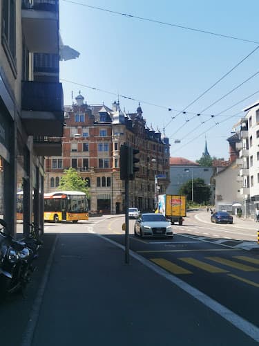 Zola Interni