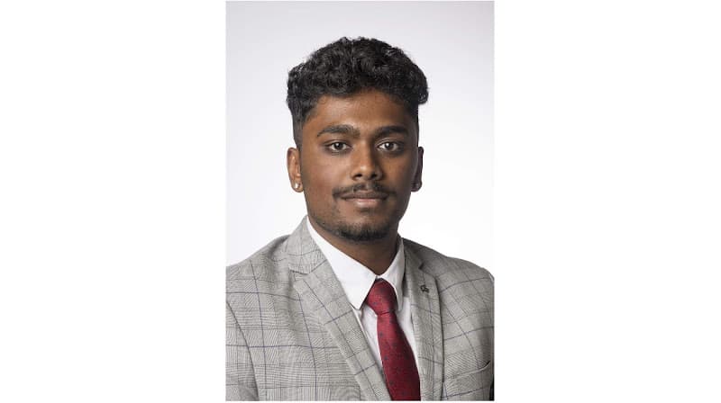 Varjaan Kalaichelvan - Finanzberater bei Swiss Life Select