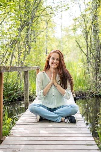 sarah-yoga
