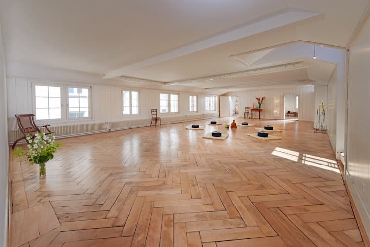Moving Studio