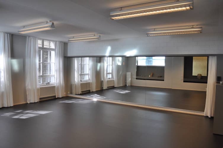 Tangoschule Rafael Herbas | Tango Tanzschule & Tanzkurse zum Tanzen lernen | Tanzferien