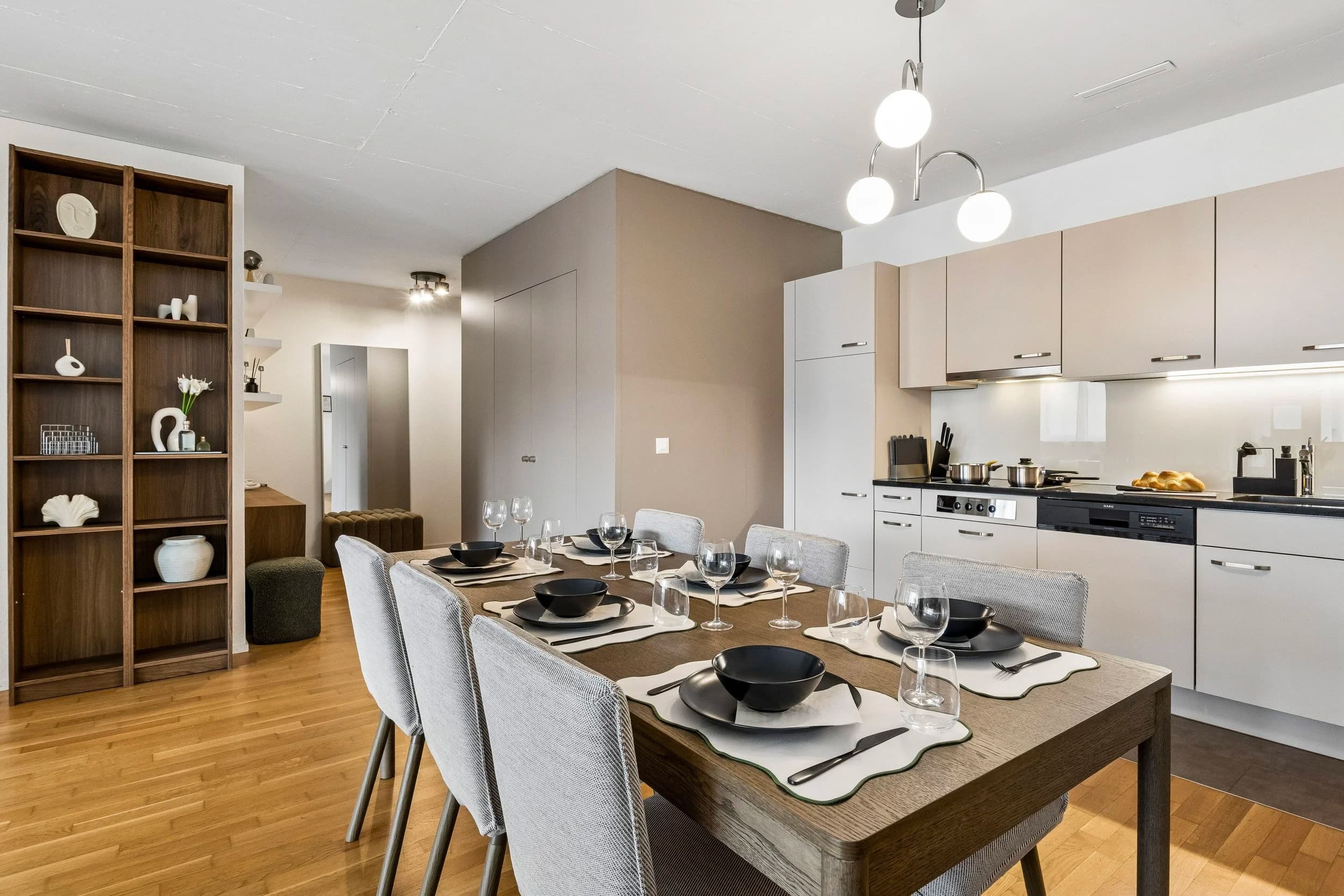 Comfort Apartments - Head Office — Immobilienverwaltung in Stallikon (Bild 3)
