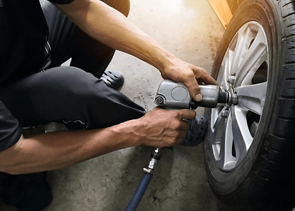 Auto Zentrum im Giessen Bergamaschini & Lo Priore — Garage in Dübendorf (Bild 3)