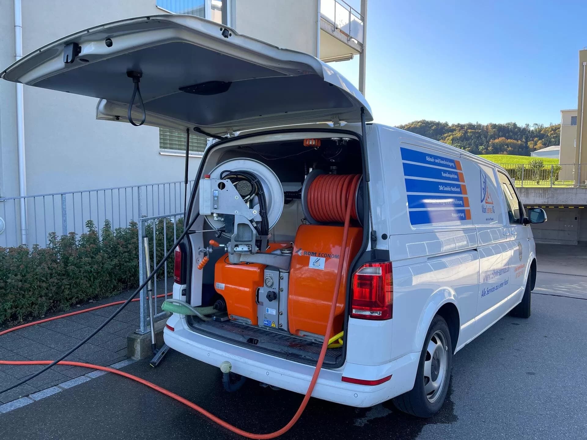 Albin Service AG - 24h Sanitär Notdienst, Ablauf-/ Kanalreinigung, Kanalsanierung, Bautrocknung, Leckortung — Sanitär in Gossau SG (Bild 3)