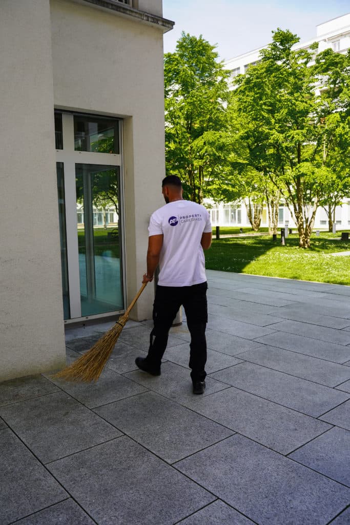 AP Property Caretaker GmbH | Hauswartung - Reinigung - Gartenpflege — Reinigungsfirma in Au (Bild 2)