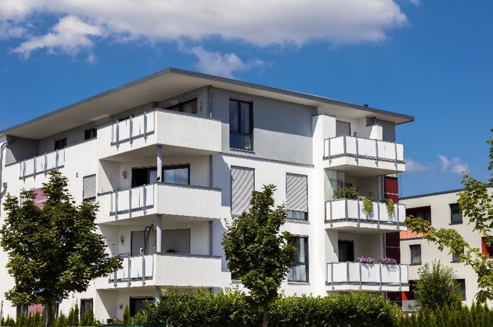 ImmoRise GmbH — Immobilienmakler in Hombrechtikon (2)