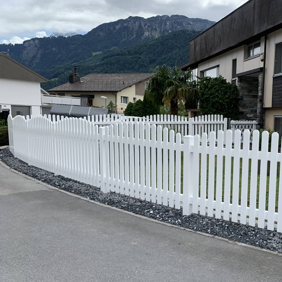 ZAUNBAU Zaunmeister GmbH - Zaunmontage - Zaunreparatur - Zaunmaterial - Zaunfirma - Sichtschutz - Gartenzaun - Zaunfabrik — Bauunternehmen in Wetzikon (Bild 2)