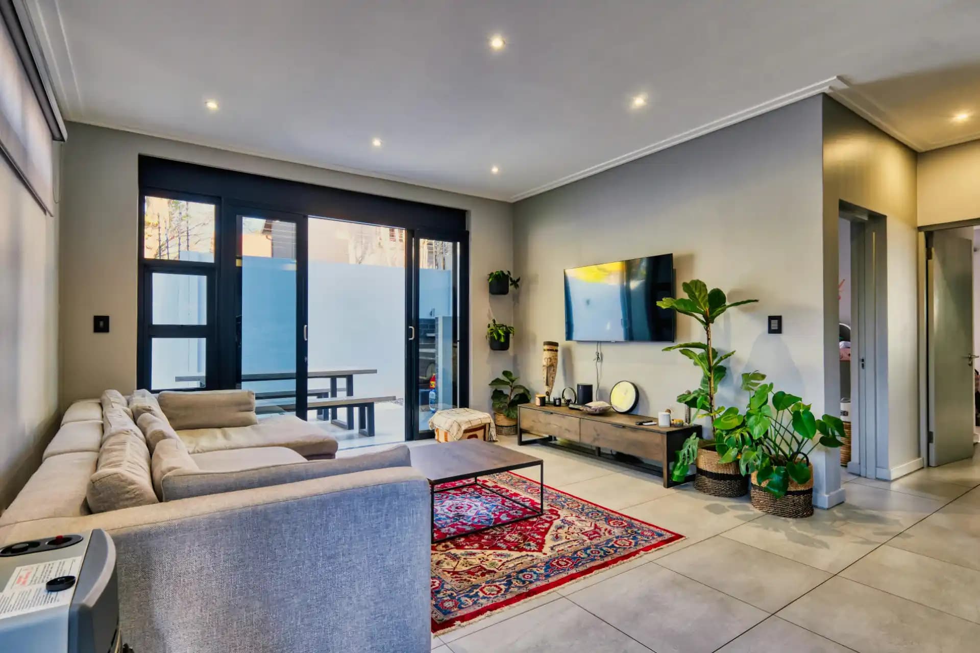 Revesta Immobilien GmbH — Immobilienmakler in Zürich