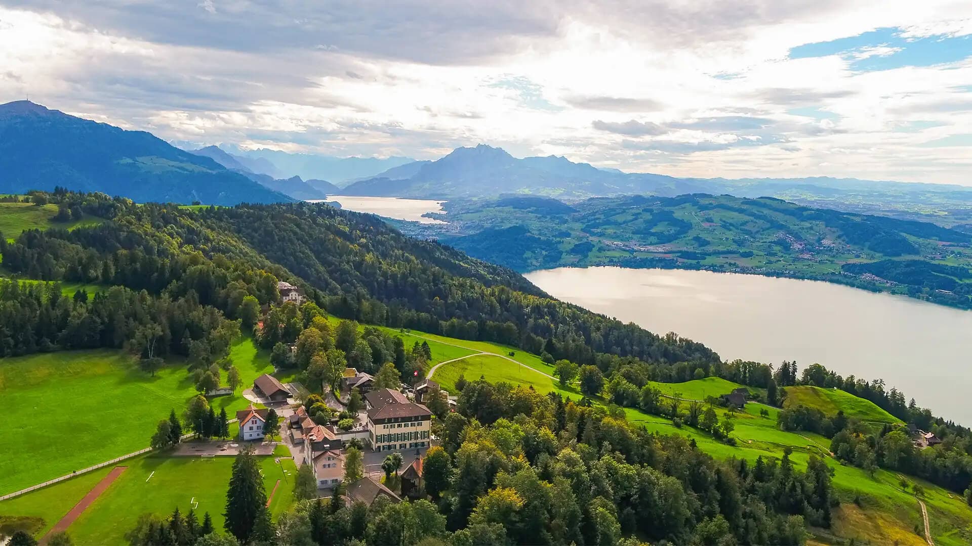 Premium Switzerland Luxury Travel — Sonstige in Rüschlikon (Bild 3)