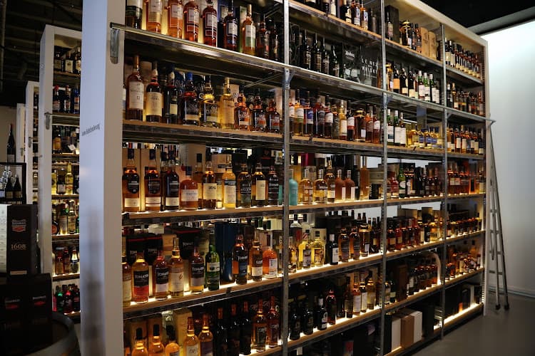 Paul Ullrich AG – Weine und Spirituosen — Weinhandlung in Zürich