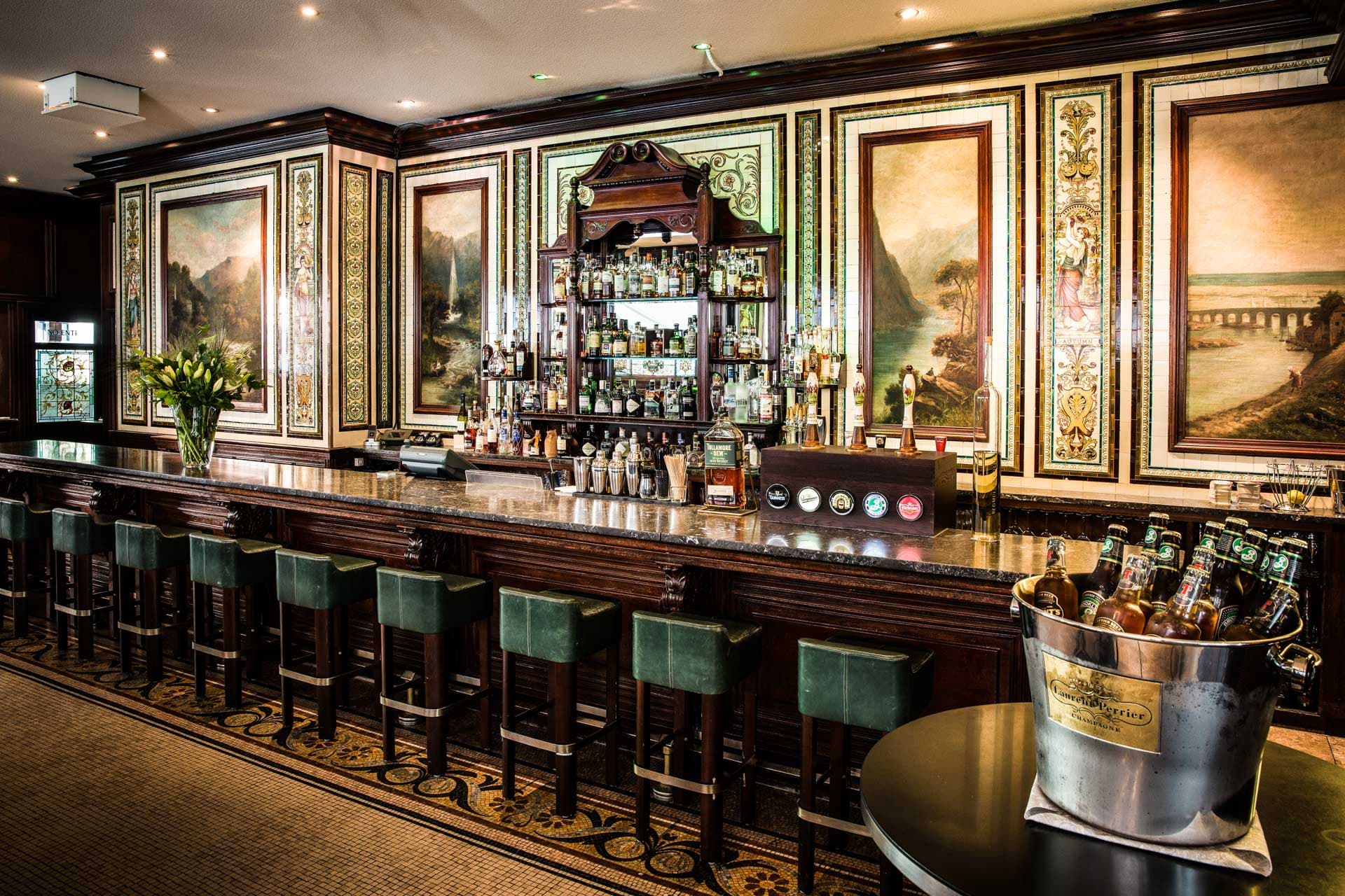 James Joyce — Bar in Zürich (Bild 2)