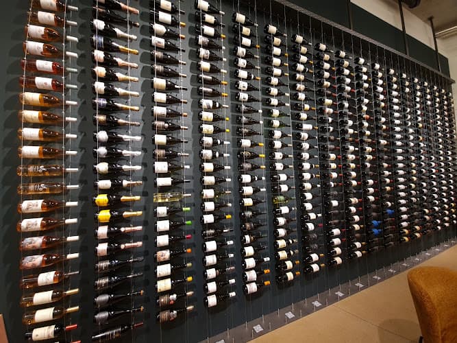 Kapweine Tasting Room — Weinhandlung in Zürich