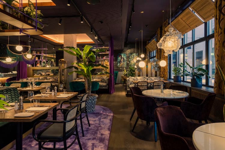 LouLou Restaurant & Bar — Bar in Zürich