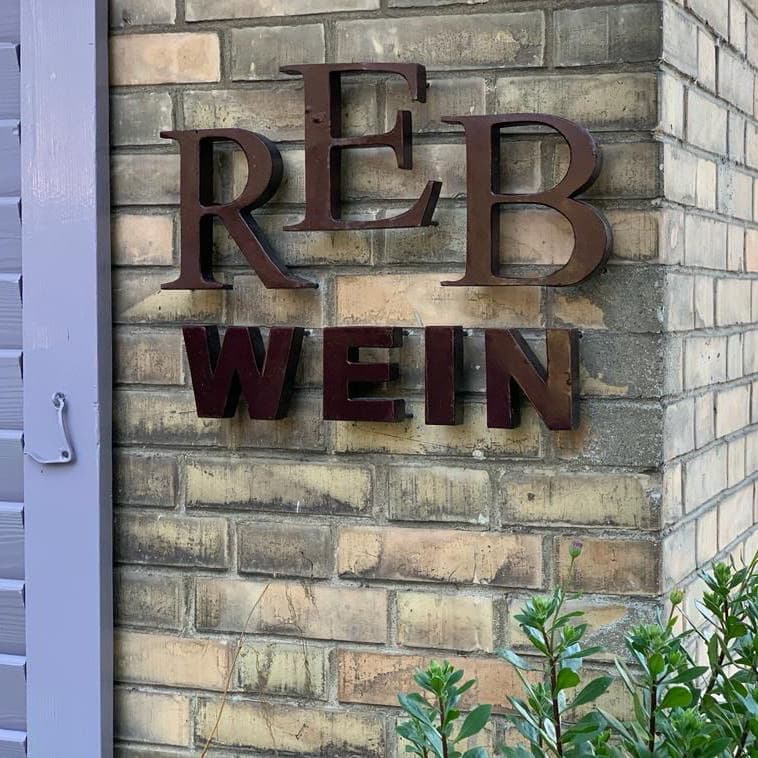 REB Wein AG — Sonstige in Zürich (Bild 2)