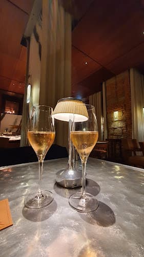 Eden Kitchen & Bar — Restaurant in Zürich