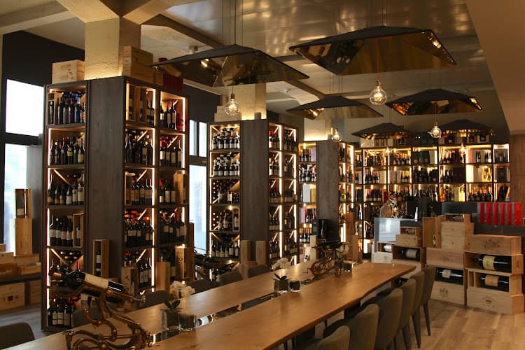 ARVINO Luxury Wine Shop - Weinhandel | Weinkeller | Weinen aus Frankreich, Italien, und Ausland — Weinhandlung in Zürich