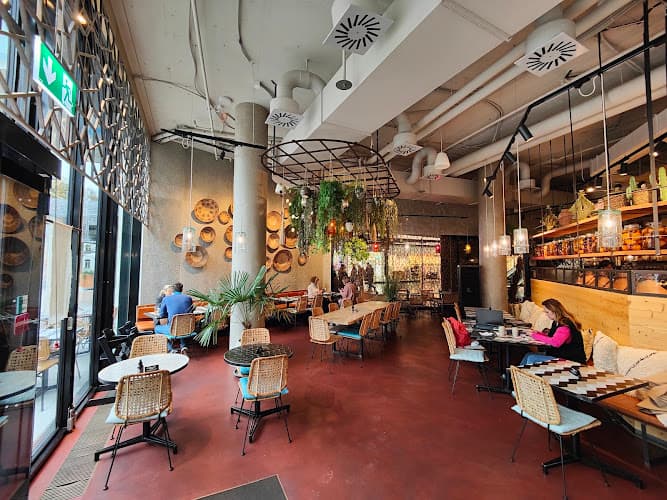 Yalda Sihlcity — Restaurant in Zürich