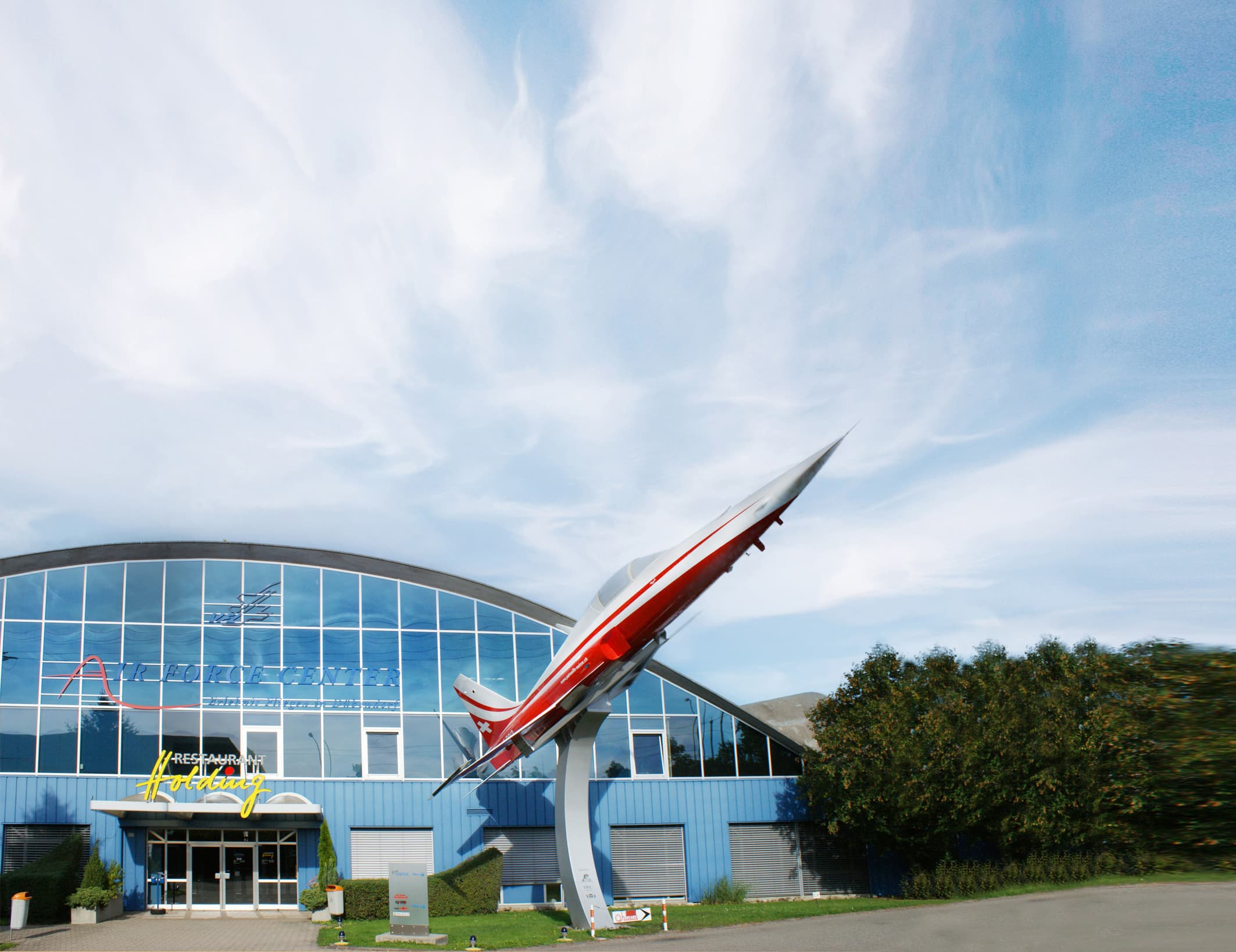 Air Force Center — Restaurant in Dübendorf (Bild 2)