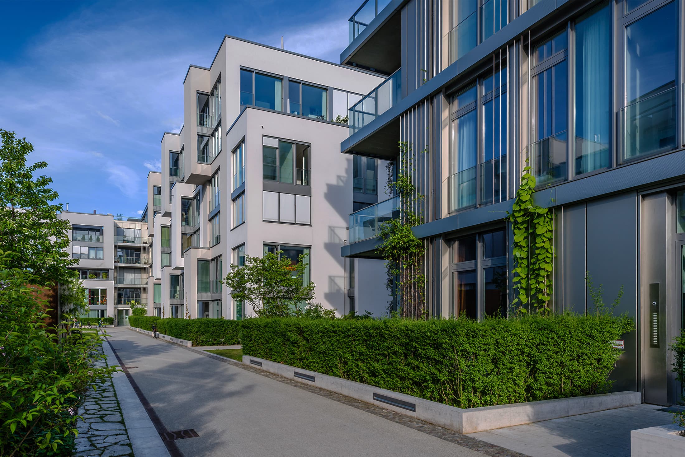 Löwe Immobilien GmbH — Immobilienmakler in Oetwil am See (Bild 2)