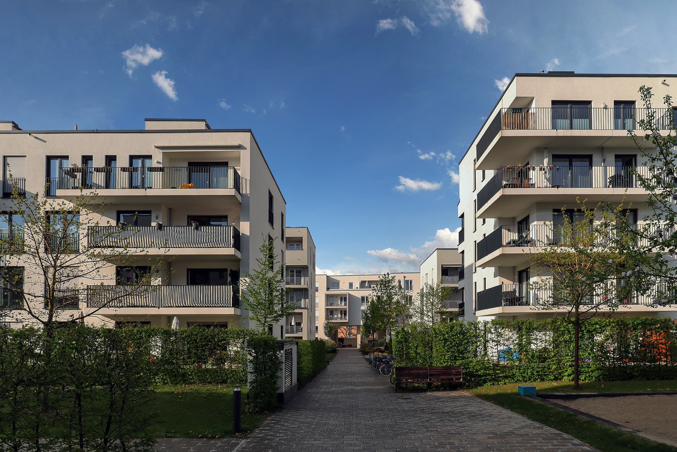 Löwe Immobilien GmbH — Immobilienmakler in Oetwil am See (Bild 3)