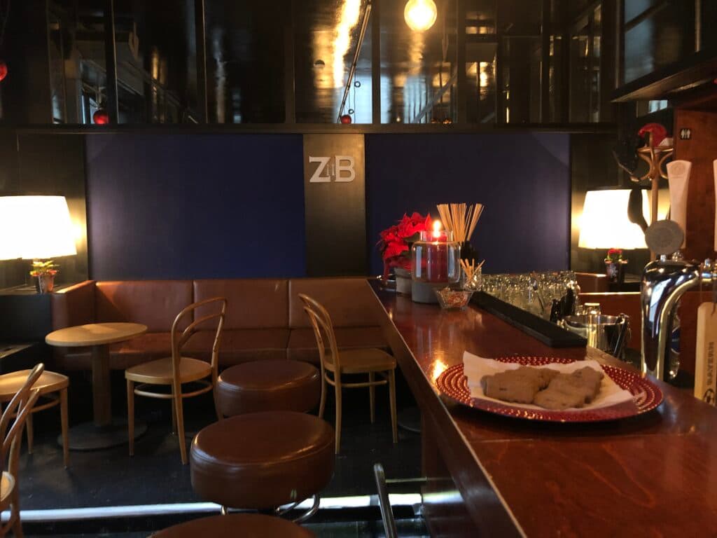 Hotel Bar — Bar in Zürich (Bild 2)