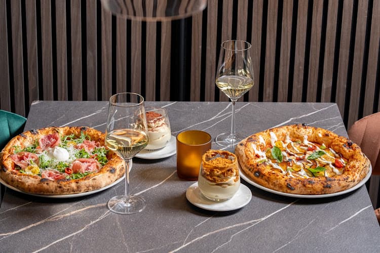 Pizzerias