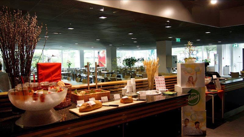 the headQuarters — Bar in Kloten