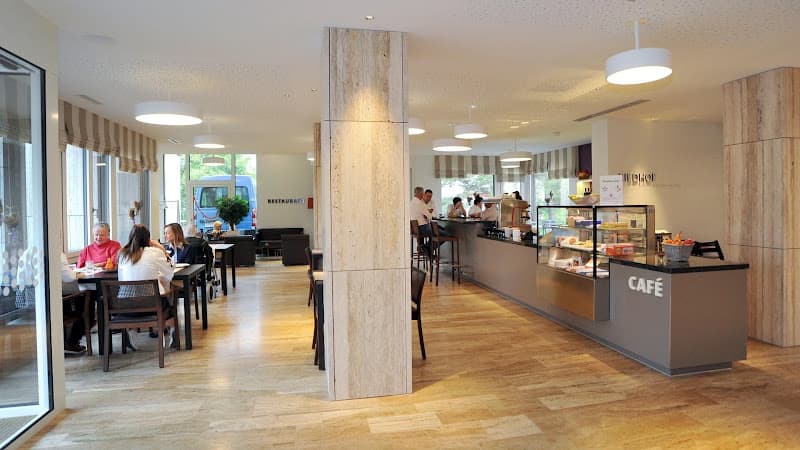 Riedhof life and housing for the elderly — Restaurant in Zürich