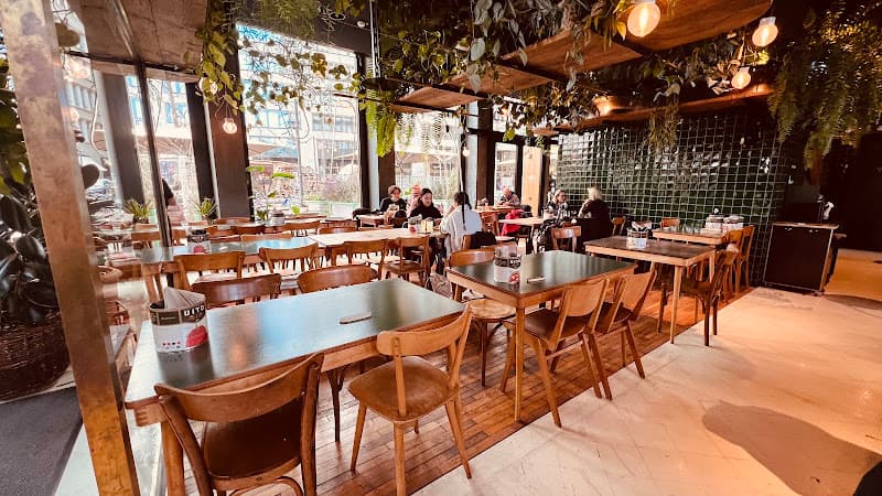 VITO Europaallee - Pizzeria — Restaurant in Zürich