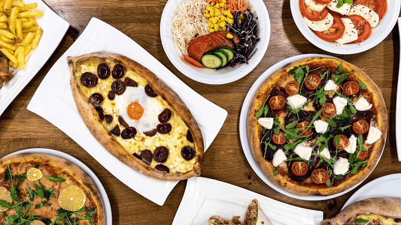 Pinocchio Pizza Kurier GmbH — Pizzeria in Dielsdorf