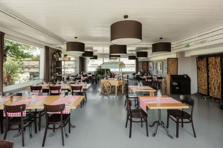 Restaurant Geerlisburg — Restaurant in Kloten